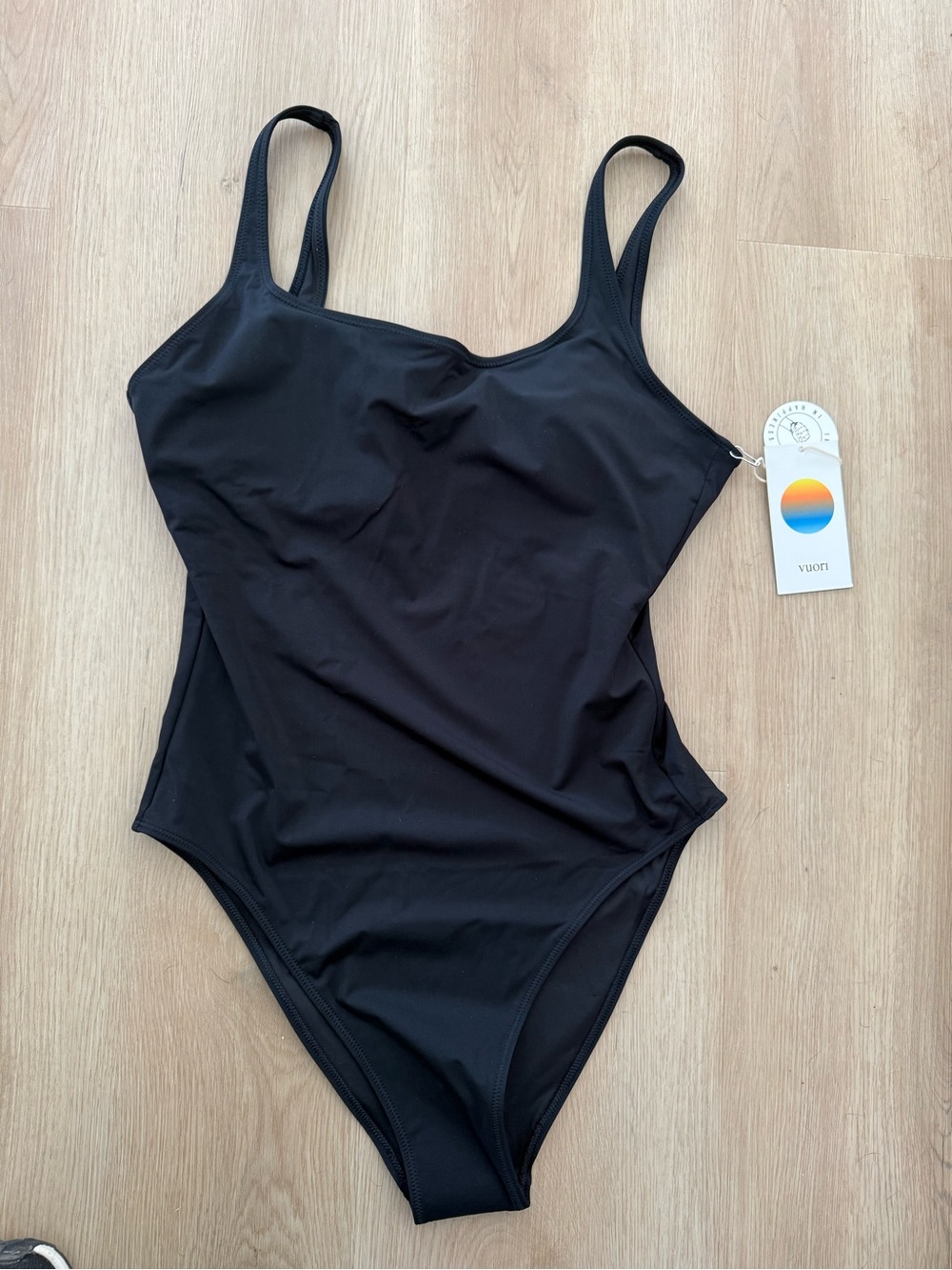 NWT Vuori Women’s Black Encinitas One-Piece Swimsuit size L
